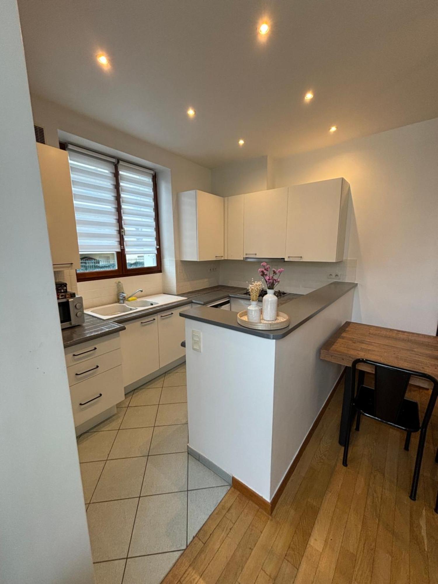 Appartement 2 Chambres Dans Une Belle Maison A Proximite De Paris Asnières Kültér fotó